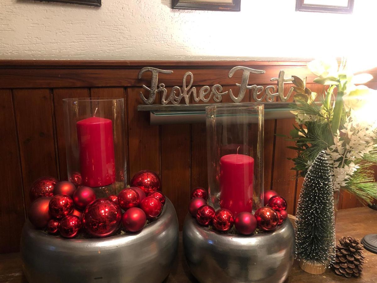Gasthof Pension Zum Goldenen Hirschen Burgbernheim エクステリア 写真