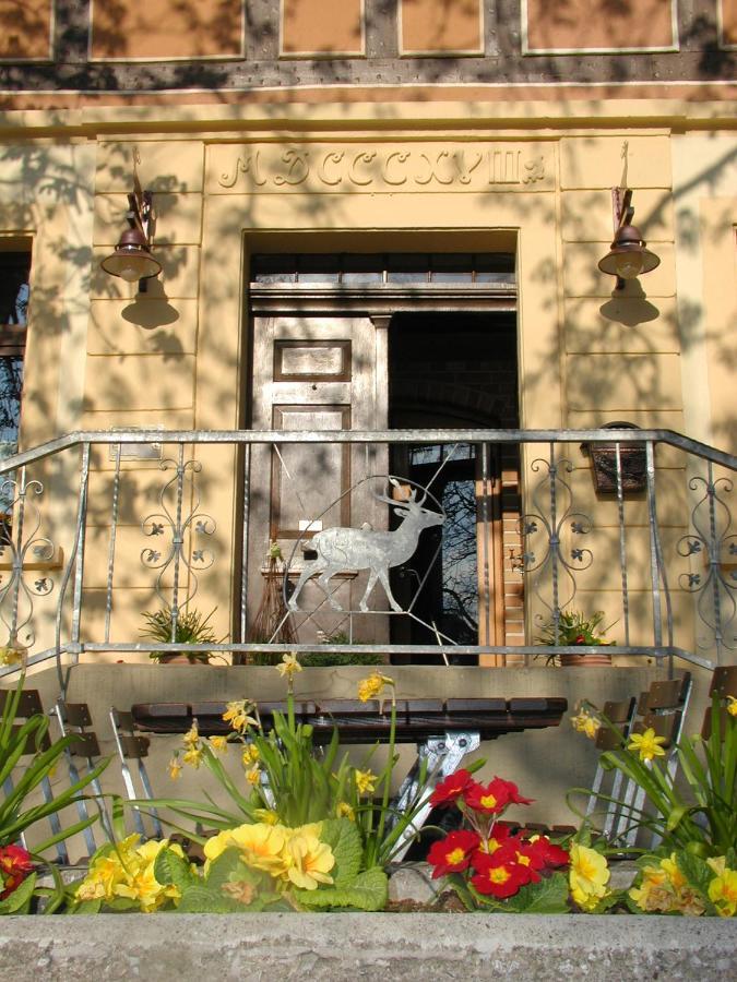 Gasthof Pension Zum Goldenen Hirschen Burgbernheim エクステリア 写真